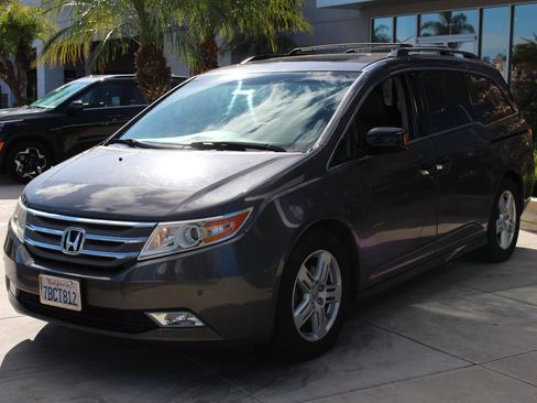 Used 2013 Honda Odyssey Touring Elite image 5