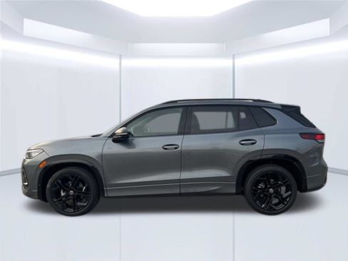 New 2026 Volkswagen Tiguan SE R-Line FWD image 3