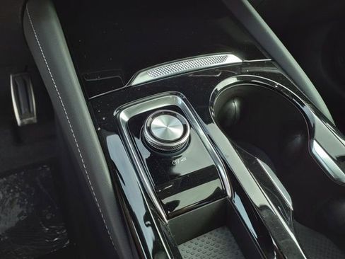 New 2025 Buick Envision Sport Touring image 30