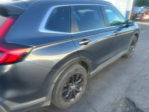 Used 2025 Honda CR-V Sport image 8