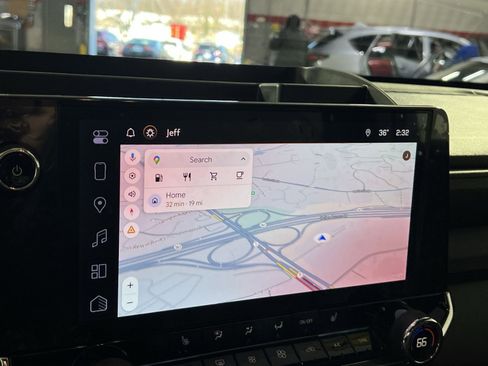 Used 2025 Chevrolet Colorado Trail Boss image 20