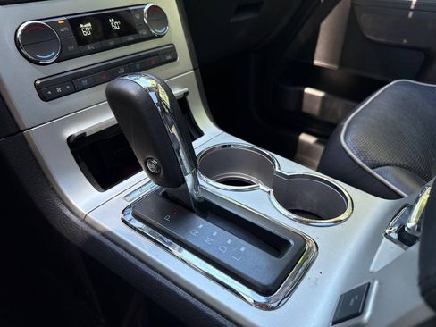 Used 2009 Lincoln MKX AWD image 24