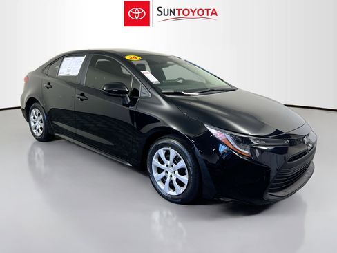 Used 2024 Toyota Corolla LE image 1