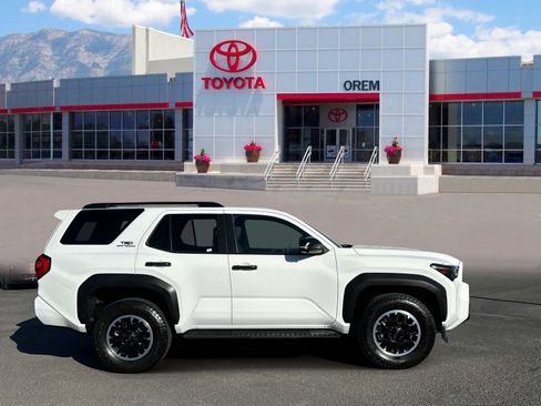 Used 2025 Toyota 4Runner TRD Off-Road Premium w/ Tow Technology Package AWD/4WD image 3