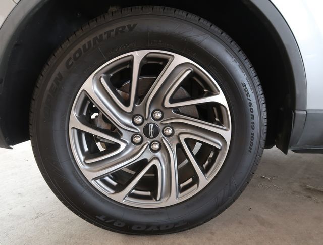 Used 2021 Lincoln Aviator AWD image 46