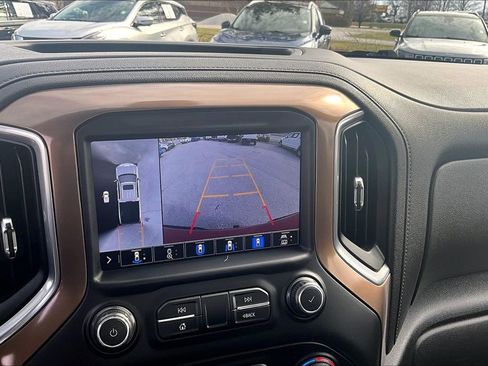 Used 2021 Chevrolet Silverado 1500 High Country w/ Technology Package image 22