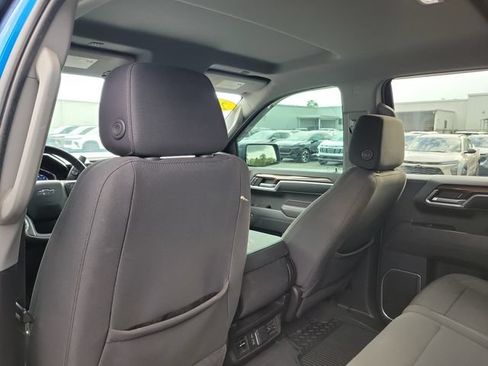 Used 2022 Chevrolet Silverado 1500 RST AWD/4WD image 12