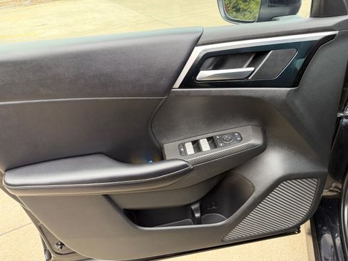 Used 2022 Mitsubishi Outlander SE image 10