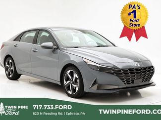 Used 2022 Hyundai Elantra SEL w/ Convenience + Premium Package image 1