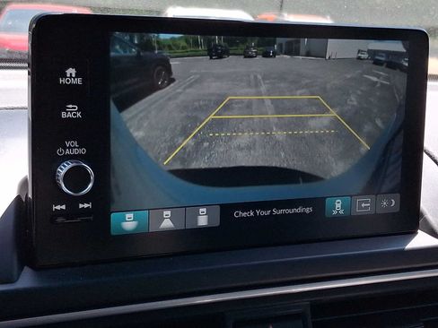 Certified 2025 Honda Pilot Touring image 19