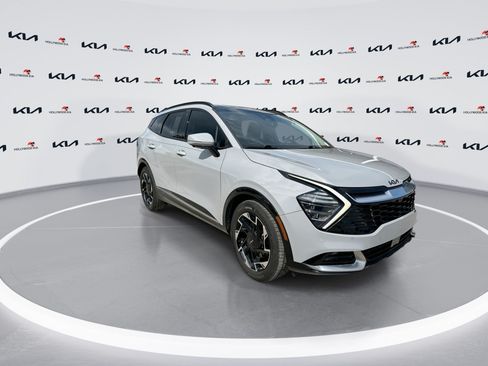 Certified 2023 Kia Sportage SX FWD image 2