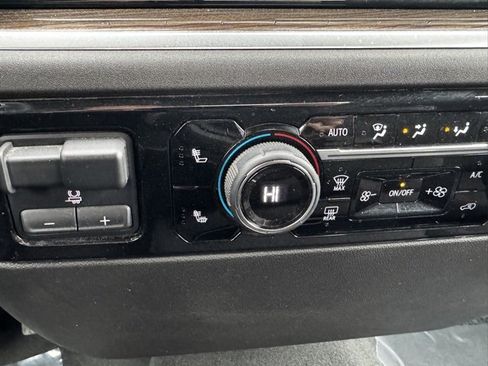 Certified 2024 Chevrolet Silverado 3500 LT w/ Convenience Package image 9