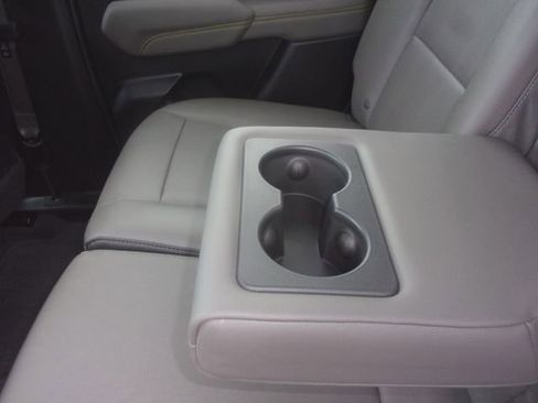 Used 2024 Chevrolet Colorado ZR2 w/ ZR2 Convenience Package III AWD/4WD image 29