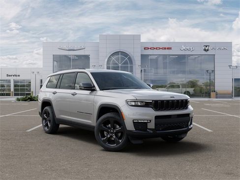 New 2025 Jeep Grand Cherokee L Limited w/ Luxury Tech Group II image 5