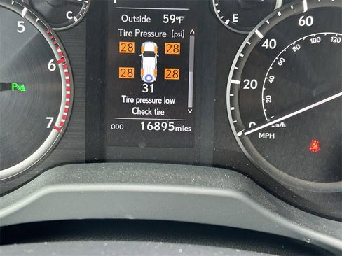 Used 2023 Lexus GX 460 Premium image 42