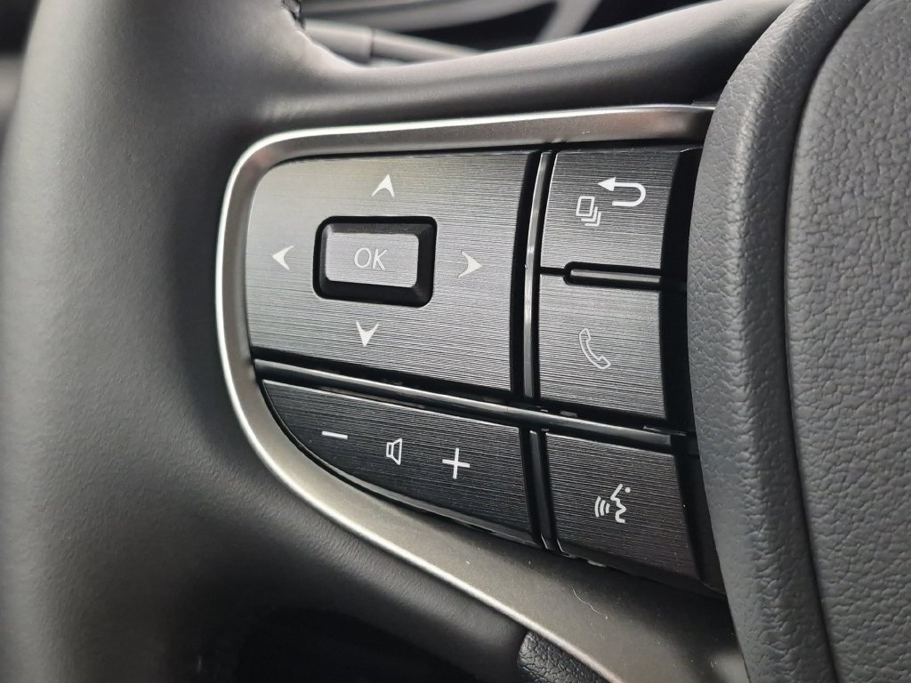 Certified 2025 Lexus ES 350 w/ Premium Package FWD image 21