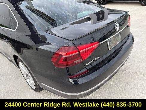Used 2018 Volkswagen Passat 2.0T SE FWD image 10