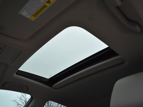 Used 2025 Honda Accord Touring image 11