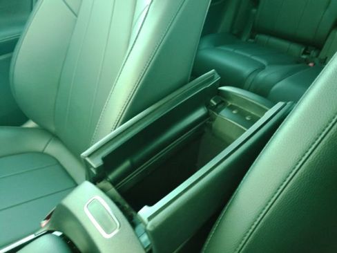 Used 2023 Mercedes-Benz EQB 300 4MATIC w/ Pinnacle Package image 48