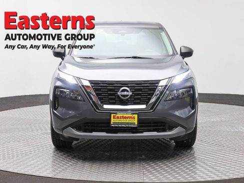 Used 2023 Nissan Rogue S AWD/4WD image 2