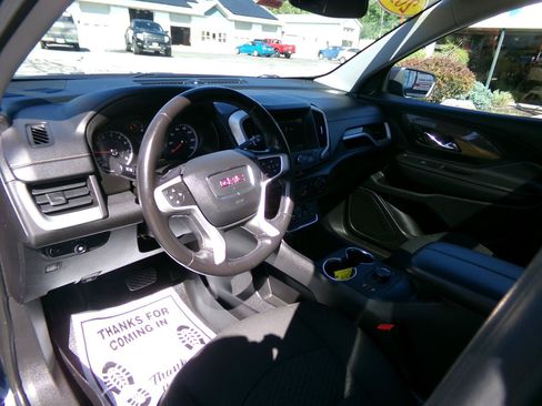 Used 2018 GMC Terrain SLE w/ Driver Convenience Package AWD/4WD image 15