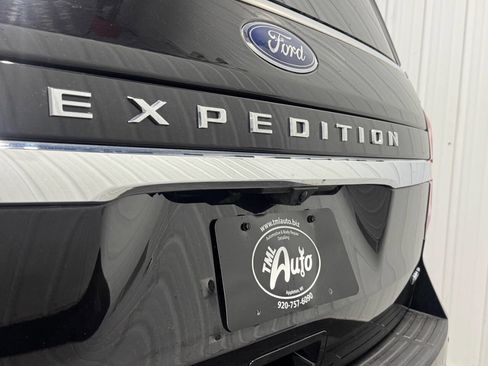 Used 2022 Ford Expedition Max Limited image 6