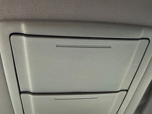 Used 2013 Ford F150 XLT w/ Mid Equipment Group image 9