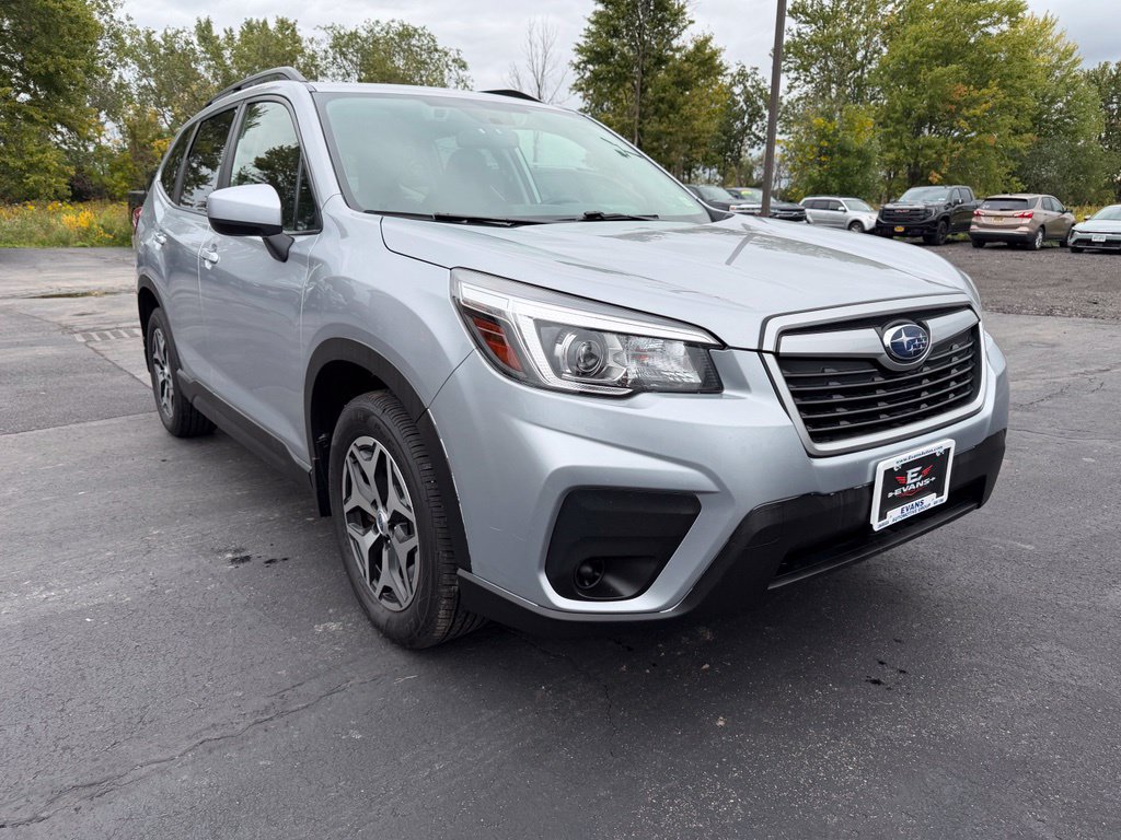 Used 2019 Subaru Forester Premium AWD/4WD image 2