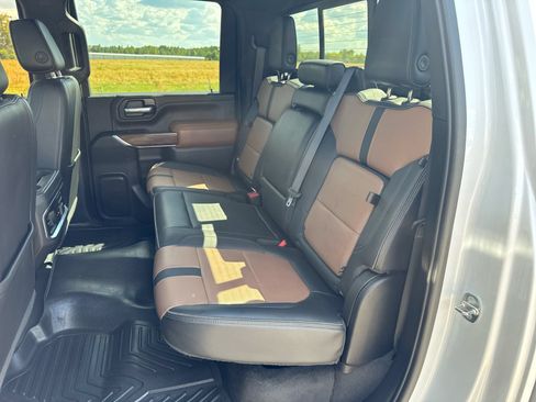 Used 2021 Chevrolet Silverado 3500 High Country AWD/4WD image 23