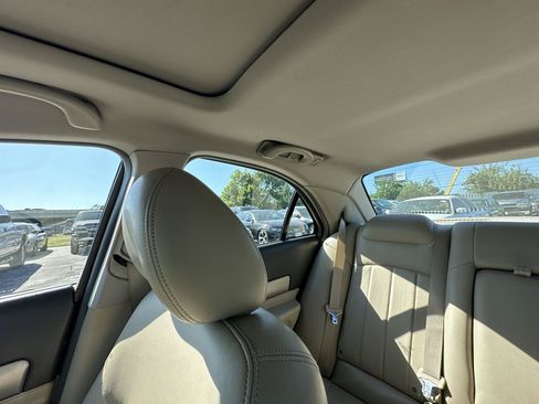Used 2005 Lincoln LS RWD image 58
