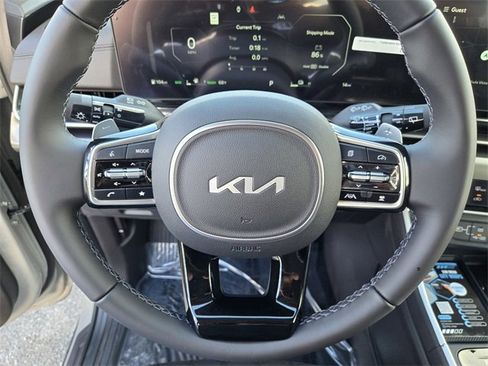 New 2026 Kia Carnival SX image 21