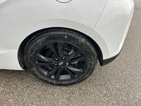 Used 2020 Hyundai Veloster 2.0 Premium image 45