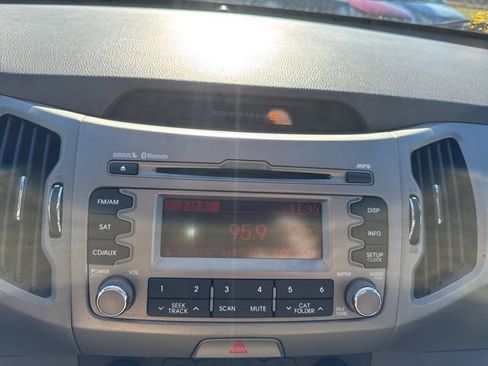 Used 2011 Kia Sportage LX w/ Convenience Pkg image 16