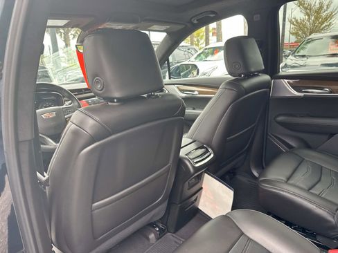 New 2025 Cadillac XT6 Premium Luxury w/ Platinum Package image 31