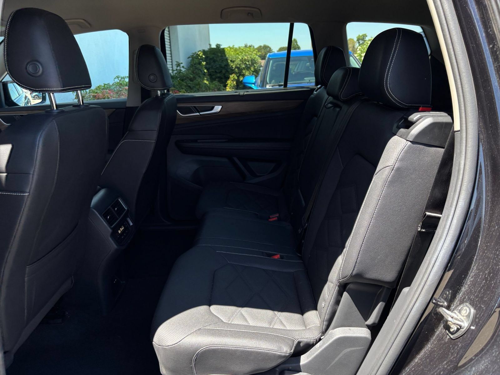 Used 2026 Volkswagen Atlas SE AWD/4WD image 27