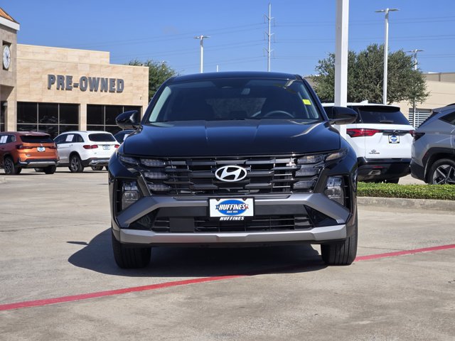 Used 2026 Hyundai Tucson SE FWD image 2