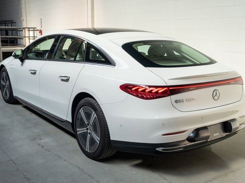 Used 2023 Mercedes-Benz EQS 450+ Sedan image 15