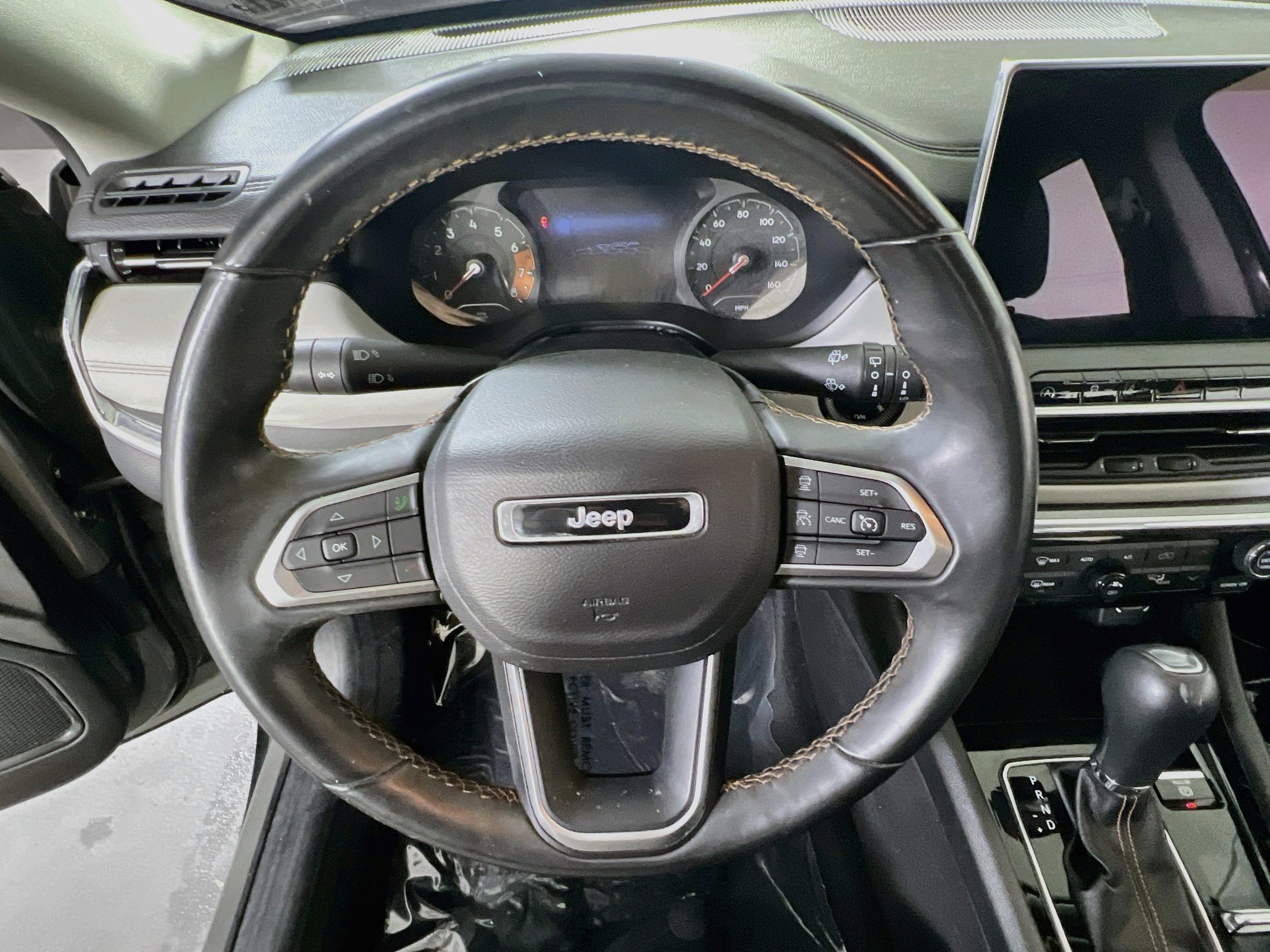 Used 2022 Jeep Compass Limited AWD/4WD image 11