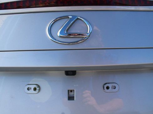 Used 2011 Lexus IS 350C w/ Luxury Pkg image 14