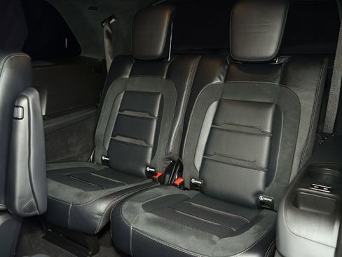 Used 2022 Mercedes-Benz GLS 63 AMG 4MATIC image 24