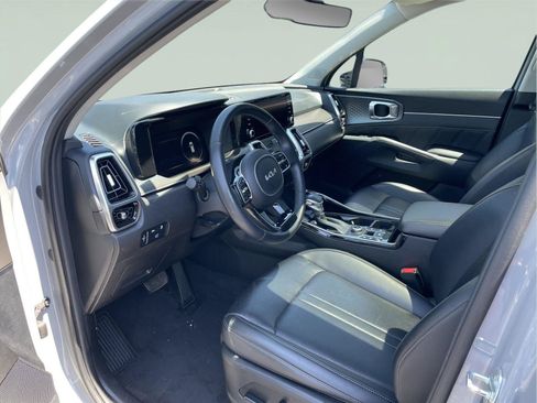 Used 2023 Kia Sorento SX AWD/4WD image 12
