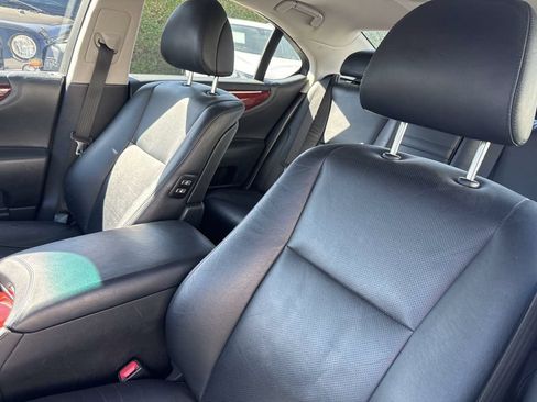 Used 2010 Lexus LS 460 RWD image 12