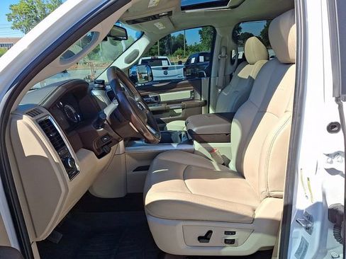 Used 2017 RAM 3500 Laramie AWD/4WD image 10