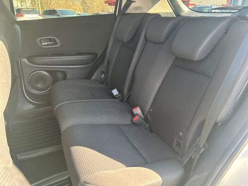 Used 2022 Honda HR-V EX image 25