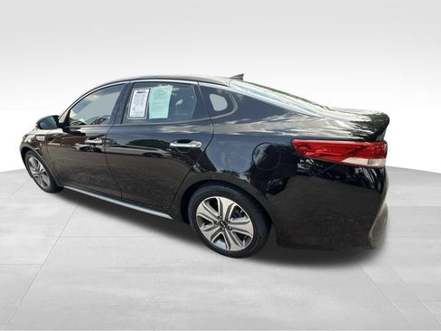 Used 2018 Kia Optima EX w/ Technology Package FWD image 3
