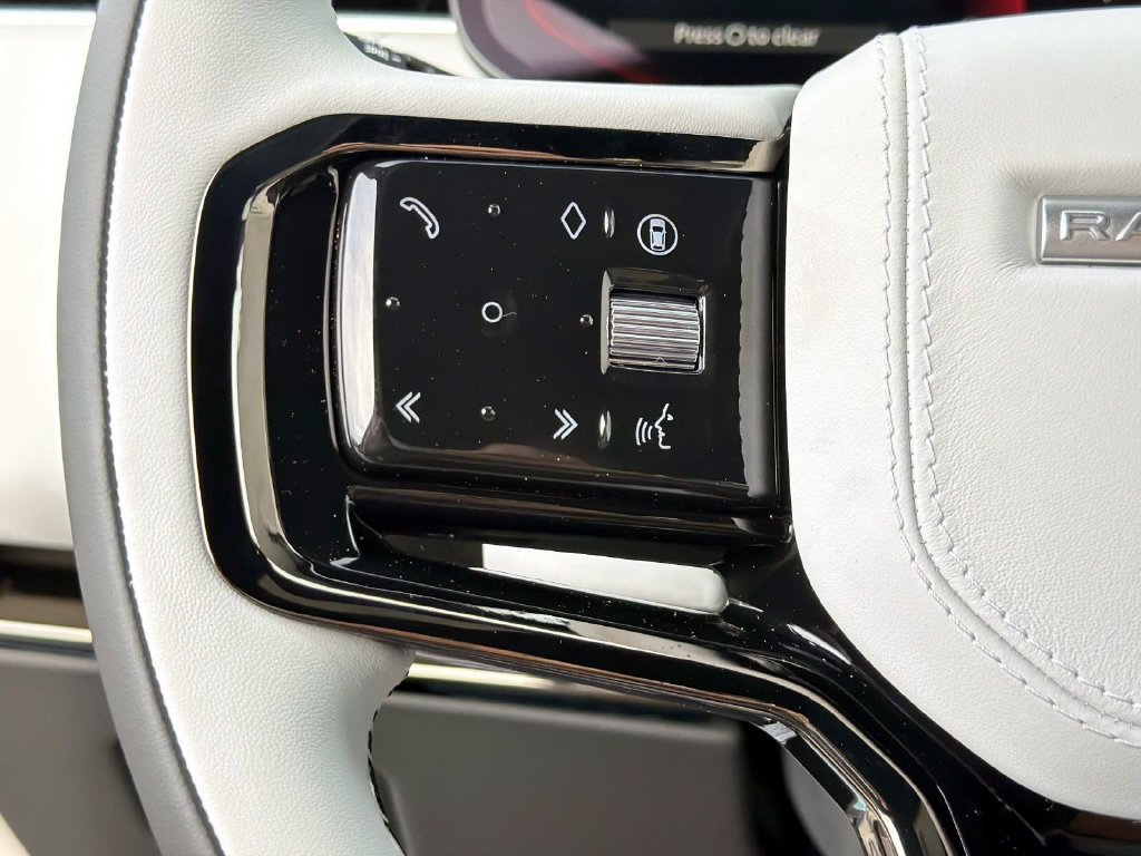 New 2027 Land Rover Range Rover Sport Dynamic SE AWD/4WD image 28