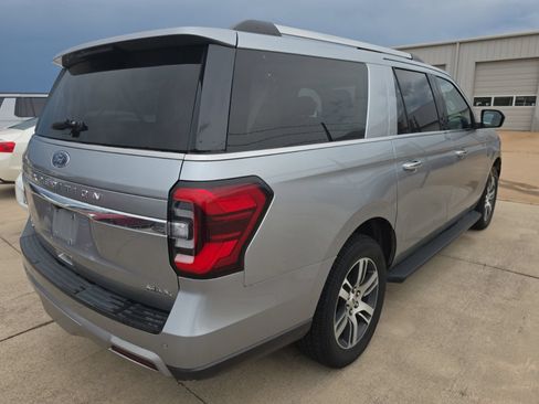 Used 2024 Ford Expedition Max Limited AWD/4WD image 3
