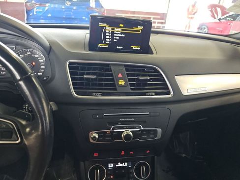 Used 2018 Audi Q3 2.0T Premium w/ Convenience Package AWD/4WD image 14