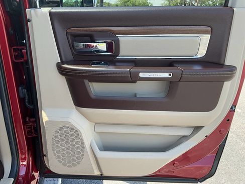 Used 2014 RAM 2500 Laramie AWD/4WD image 19