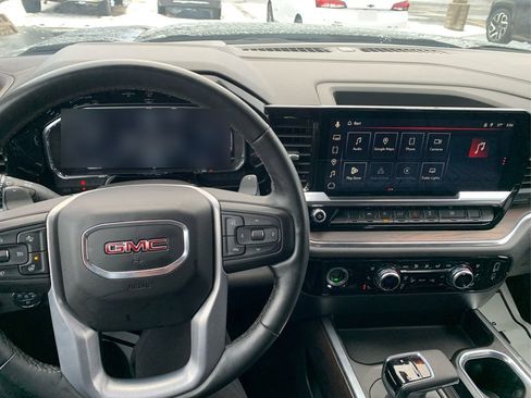 Used 2023 GMC Sierra 1500 SLT w/ SLT Convenience Package image 24